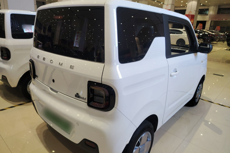 吉利银河 2023款 熊猫mini 200km 耐力熊车身外观7