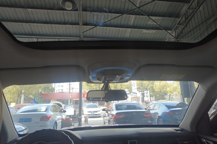 众泰 大迈X7 2017款 2.0T DCT至尊型中控内饰22