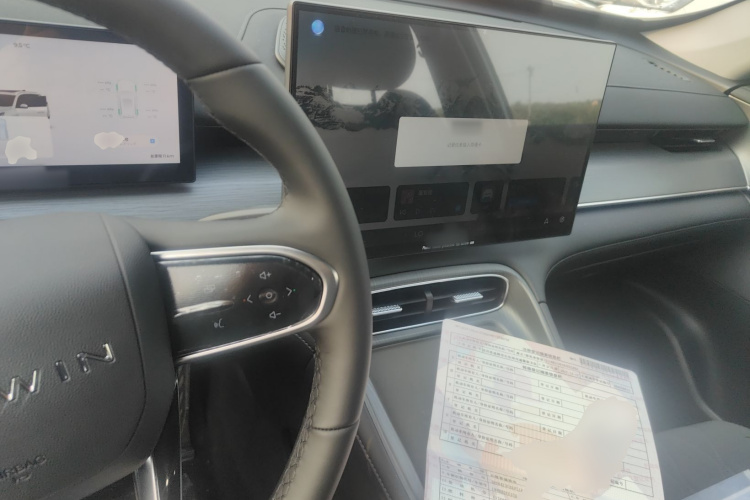 奇瑞 风云T8 2025款 1.5T 130km 豪华版7座中控内饰12