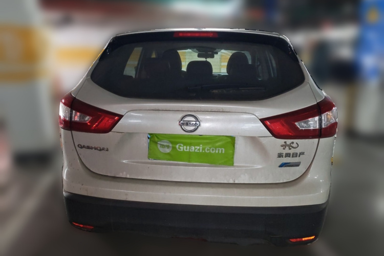 日产 逍客 2016款 2.0L CVT精英版车身外观6