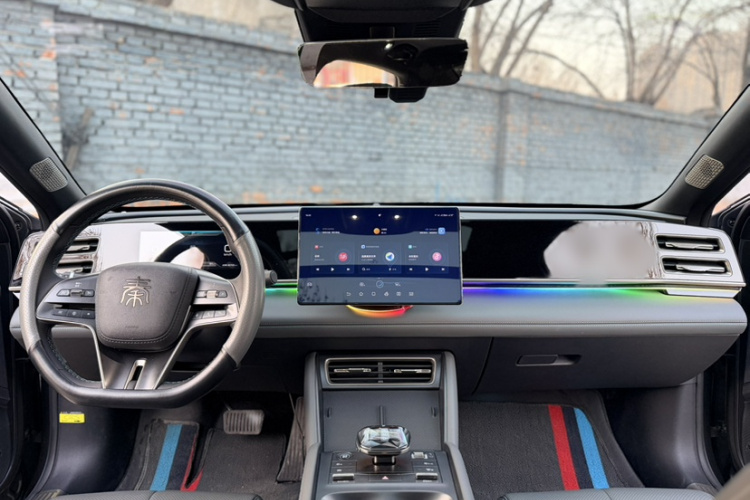 比亚迪 秦L 2024款 DM-i 120KM领先型中控内饰7003