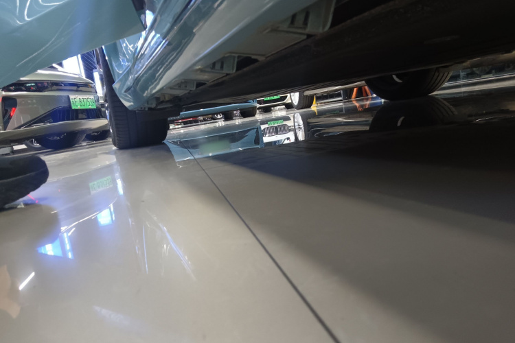 鸿蒙智行 智界S7 2025款 705km Max局部细节9001