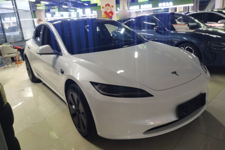 特斯拉 Model 3 2023款 后轮驱动版车身外观6002