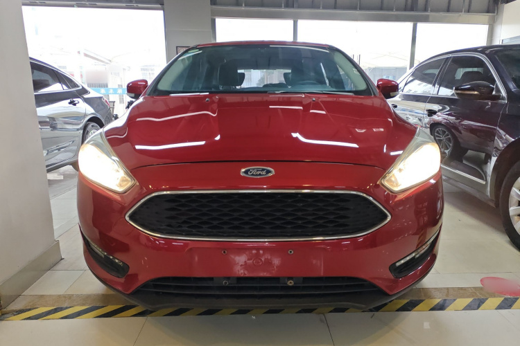 福特 福克斯 2017款 两厢 1.6L 自动风尚型智行版车身外观6001