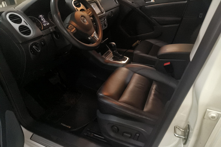 大众 途观 2015款 1.8TSI 自动四驱舒适版中控内饰20