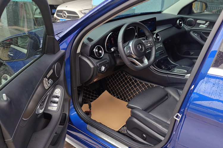 奔驰C级 2020款 改款 C 260 L 运动版中控内饰20