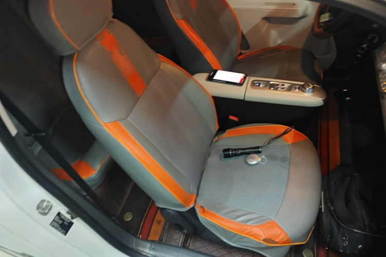 长安启源 长安Lumin 2025款 205km 香沁款局部细节41