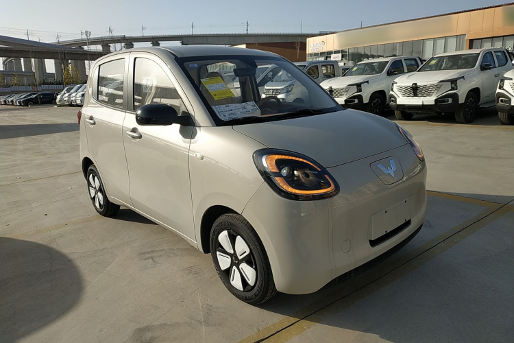 五菱汽车 宏光MINIEV 2025款 四门版 进阶款车身外观3