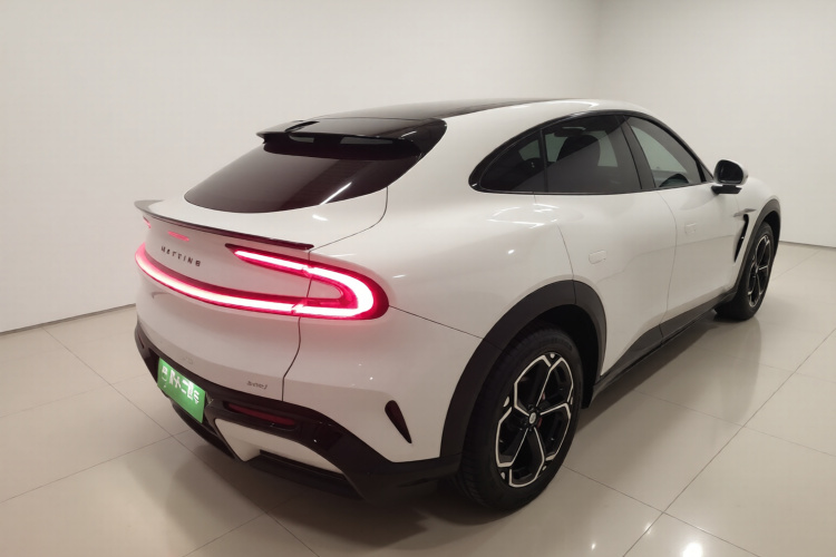 小米汽车 小米YU7 2025款 超长续航四驱Pro版车身外观7