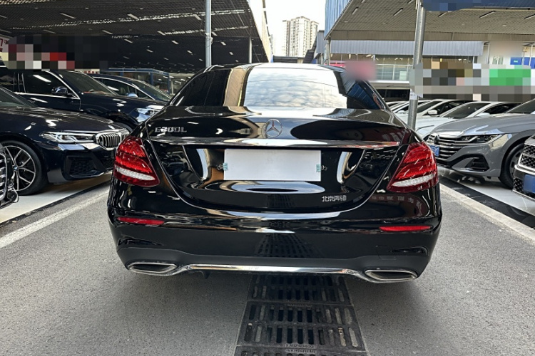 奔驰E级 2018款 改款 E 200 L 运动型车身外观6006