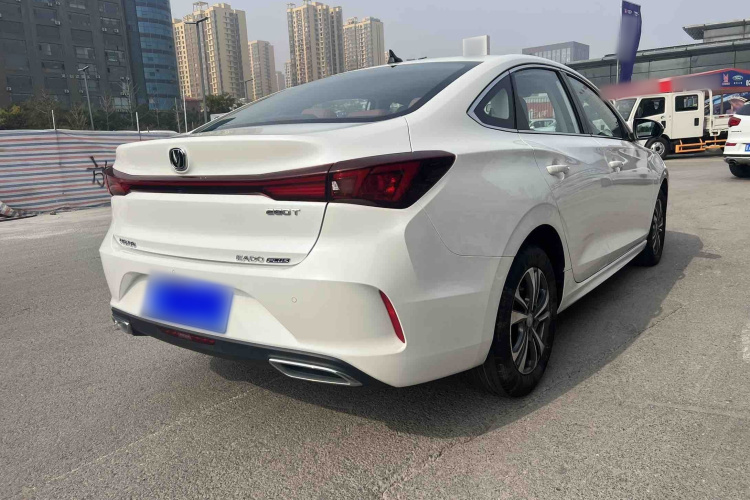 长安 逸动 2023款 畅享版 PLUS 蓝鲸NE 1.4T GDI DCT尊贵版车身外观6005