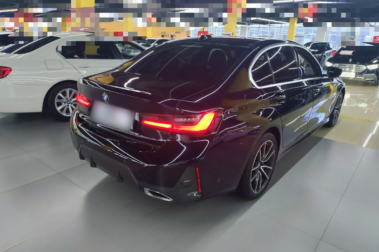 宝马3系 2023款 325Li M运动套装车身外观7