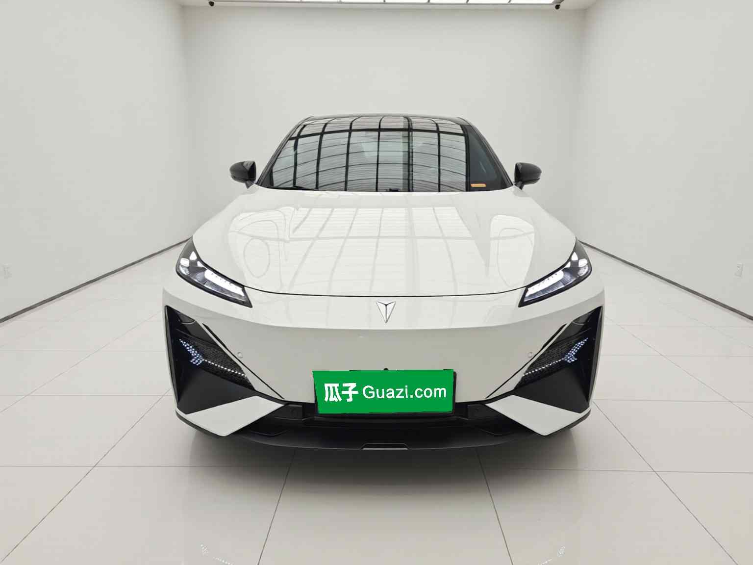 深蓝汽车 深蓝S07 2024款 285Max 乾崑智驾ADS SE增程版(1)