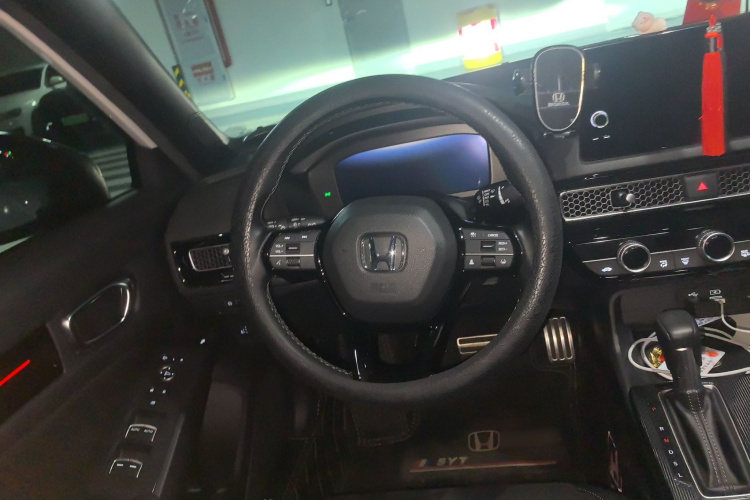 本田 思域 2022款 240TURBO CVT燃动版中控内饰13