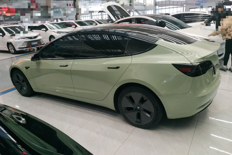 特斯拉 Model 3 2021款 标准续航后驱升级版 3D6车身外观4