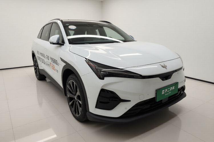 ARCFOX极狐 极狐 阿尔法T5(ARCFOX αT5) 2024款 660 MAX车身外观3