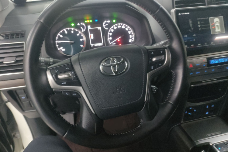 丰田 普拉多 2019款 3.5L 自动TX-L尊享版局部细节13