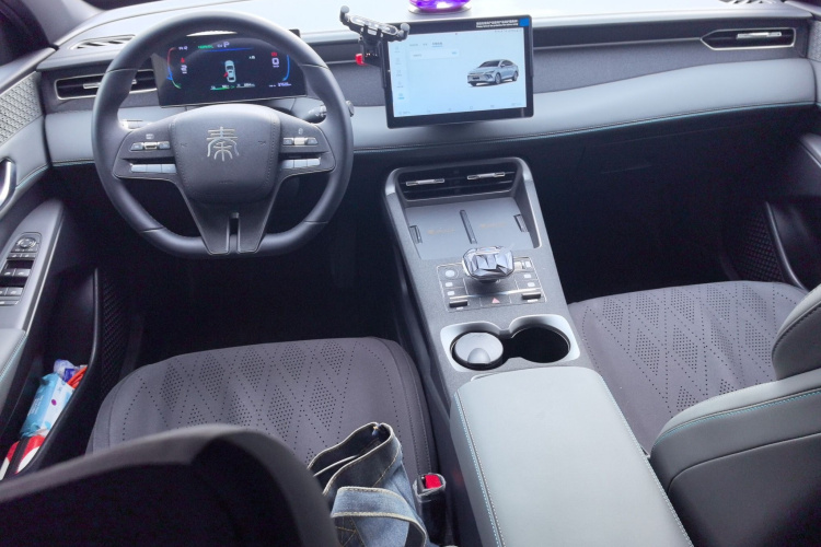 比亚迪 秦PLUS 2025款 DM-i 智驾版 55KM领先型中控内饰12