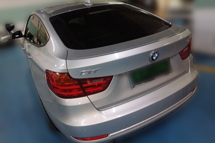 宝马3系GT 2013款 320i 风尚设计套装车身外观6003