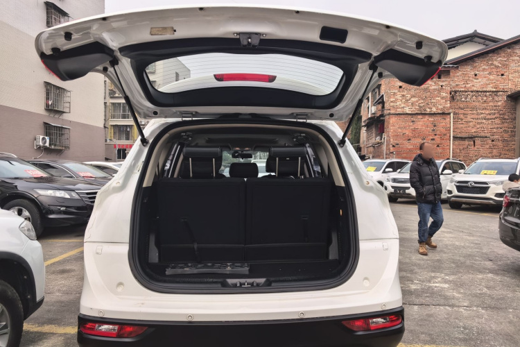 东风风光 风光580 2017款 1.5T CVT豪华型机舱底盘23