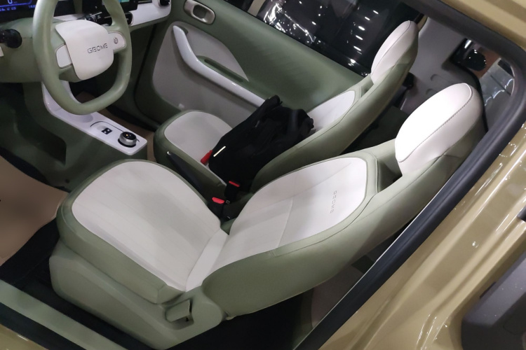 吉利银河 2025款 210km 熊猫骑士局部细节19