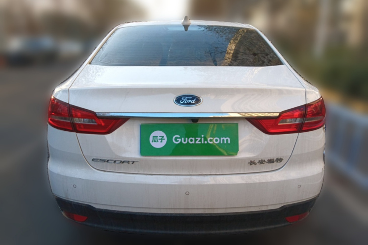 福特 福睿斯 2019款 改款 1.5L 自动悦享型 国VI车身外观6