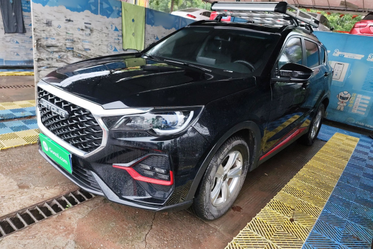 捷途X70 2023款 1.5T 手动超越版 7座车身外观1