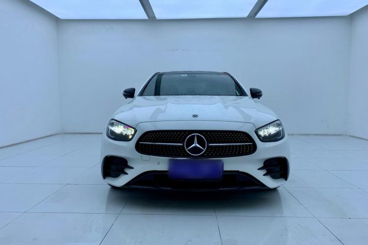 奔驰E级(进口) 2022款 E 260 时尚型运动版车身外观2