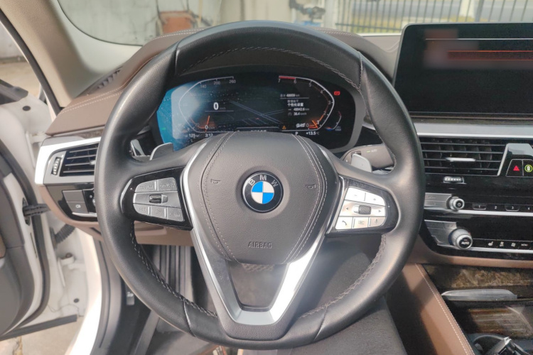 宝马5系 2021款 改款 530Li 领先型 豪华套装局部细节13