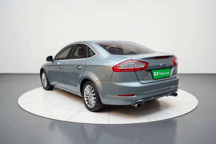福特 蒙迪欧-致胜 2011款 2.0L GTDi200时尚型车身外观5