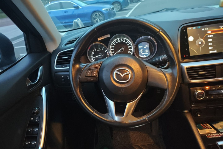 马自达CX-5 2015款 2.0L 自动两驱都市型中控内饰13