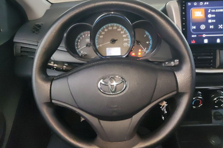 丰田 YARiS L 致炫 2016款 改款 1.5E CVT魅动版局部细节13