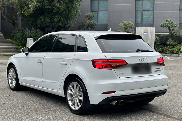 奥迪A3 2017款 Sportback 35 TFSI 进取型车身外观6003