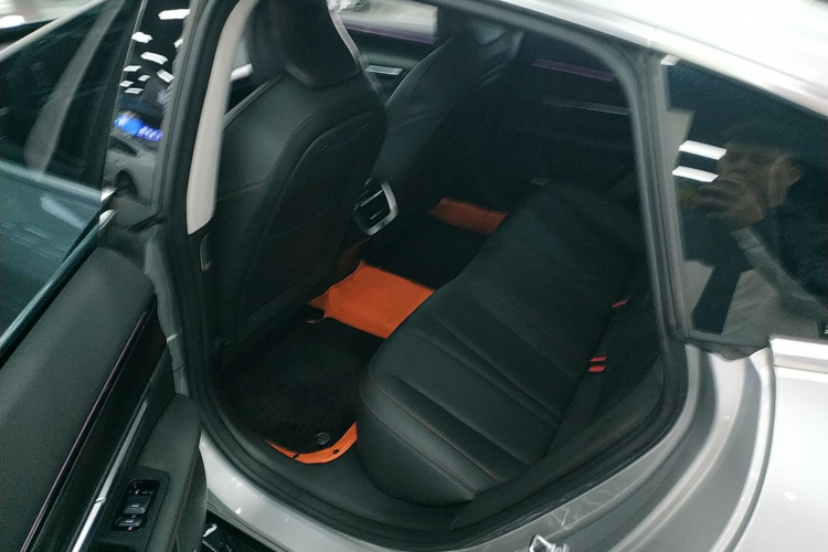 小鹏P7 2023款 480E中控内饰21