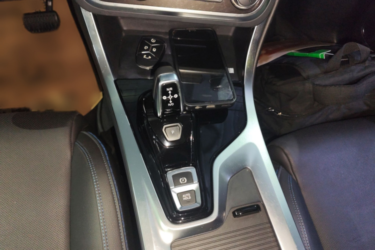 领克01 2019款 2.0T 两驱耀Pro版 国VI局部细节18