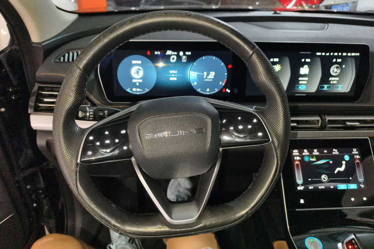 北京汽车 北京X7 2020款 1.5TD DCT致领版中控内饰13