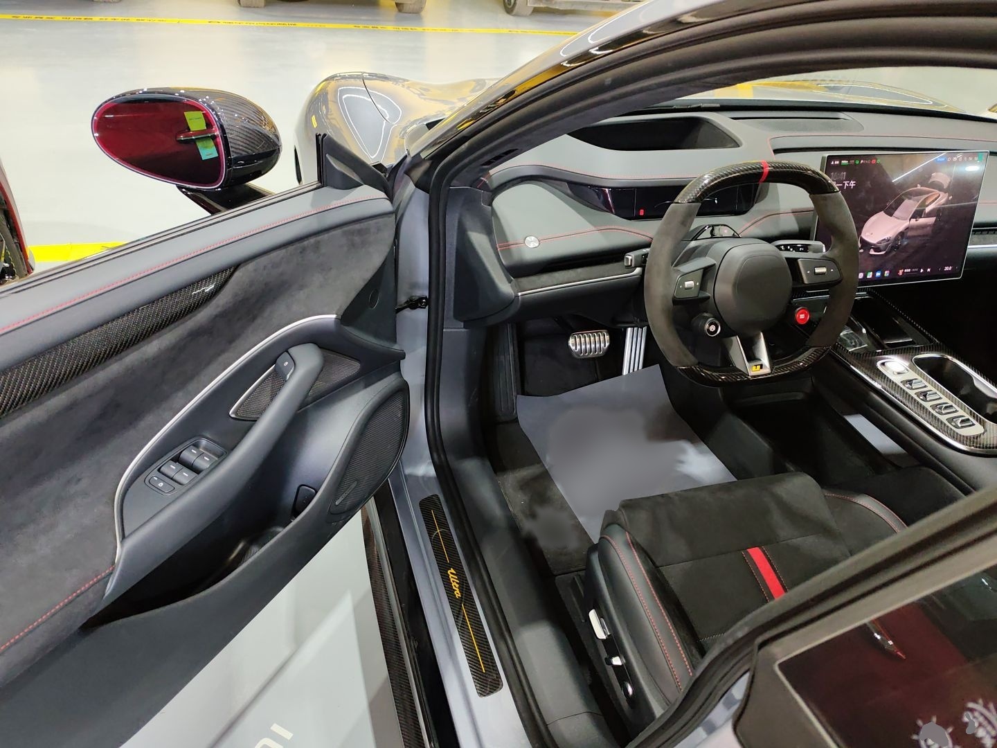 小米汽车 小米SU7 Ultra 2025款 Ultra