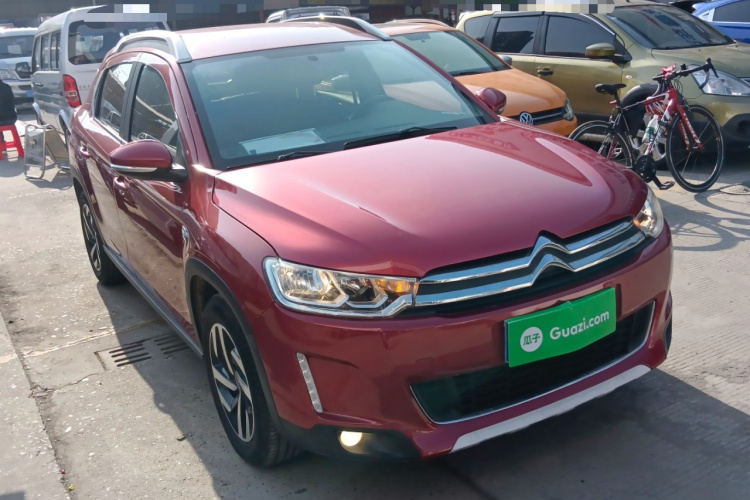 雪铁龙C3-XR 2015款 1.6L 自动先锋型车身外观3