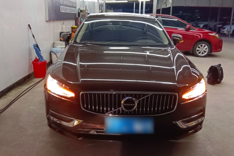沃尔沃S90 2019款 T4 智逸版车身外观6001