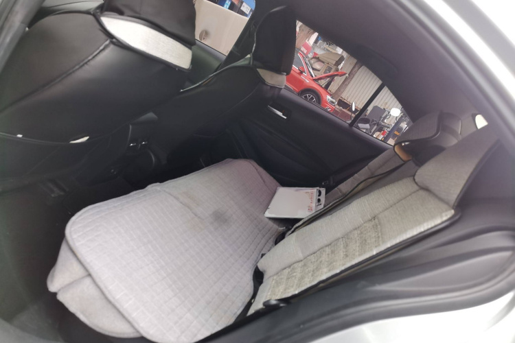 丰田 雷凌 2022款 双擎 1.8H E-CVT豪华版中控内饰7003