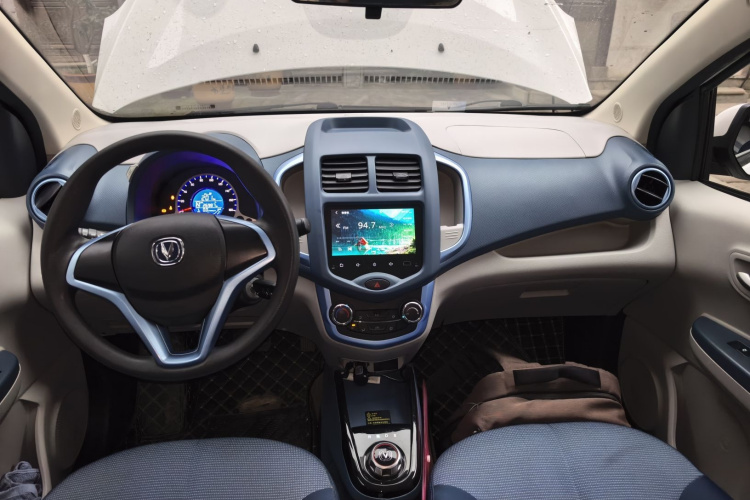 长安欧尚 奔奔E-Star 2021款 国民版 多彩款 磷酸铁锂（31.86kWh）中控内饰12