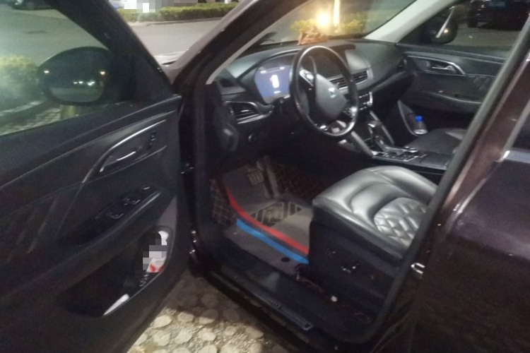 宝沃BX7 2018款 28T 两驱豪华型 5座 国V中控内饰20