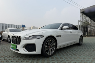 捷豹XFL 2021款 XFL 2.0T P200 两驱精英豪华版