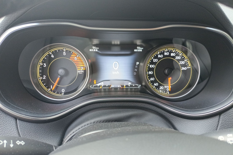 Jeep 自由光 2020款 2.0T 两驱领先版局部细节14