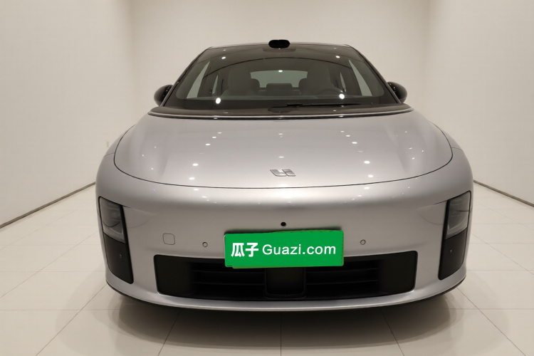 理想汽车 理想i6 2025款 两驱标准型车身外观2