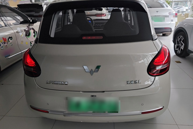 五菱汽车 五菱缤果 2024款 203km 轻享款车身外观6