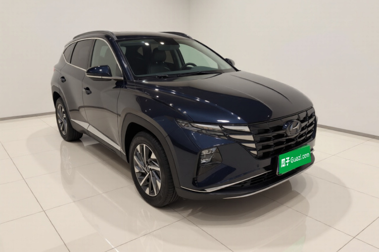 现代 2023款 途胜L 1.5T 自动两驱GLX精英版车身外观3