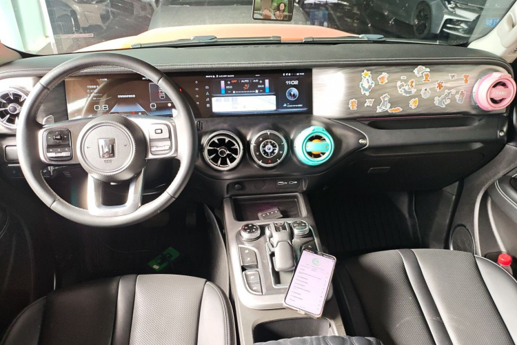 坦克300 2021款 越野版 2.0T 征服者中控内饰12