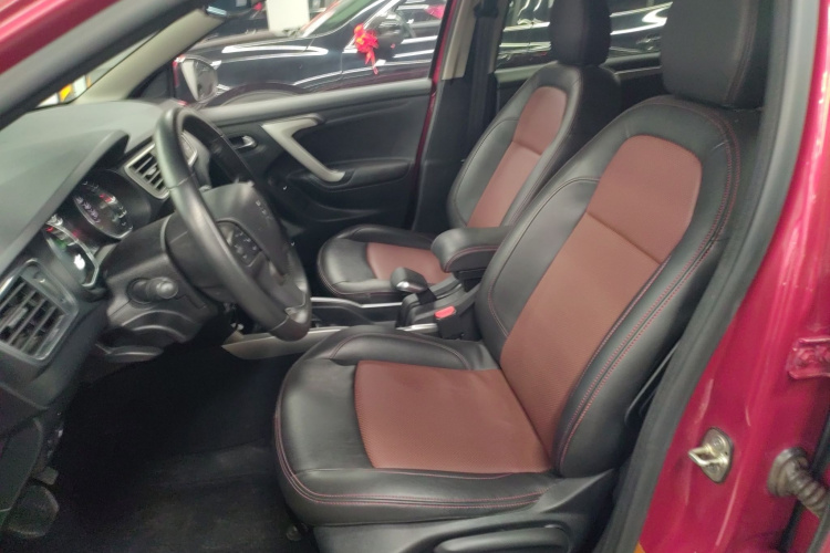 雪铁龙C3-XR 2015款 1.6L 自动先锋型中控内饰19