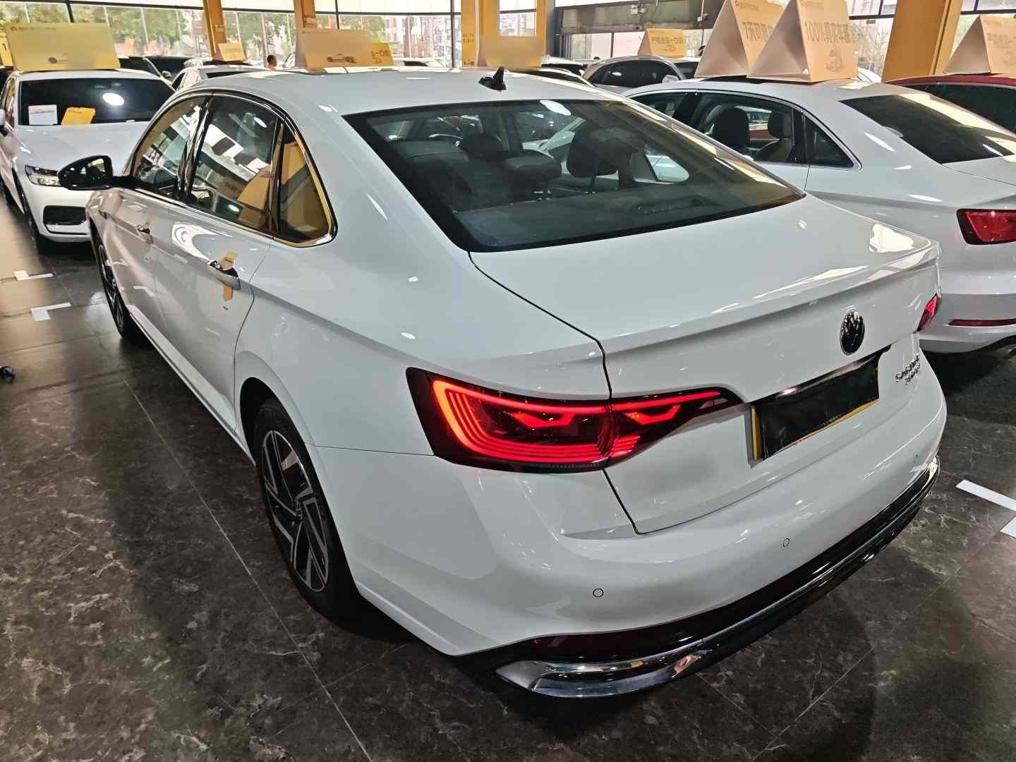 大众 速腾 2024款 300TSI DSG超越版(3)